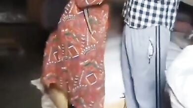 हाईस्कुल वाली बहन को भाई ने स्टोर रूम में चोदा