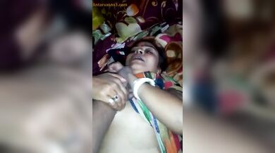 कामवाली आंटी को फक किया और उसकी नंगी बीपी भी बनाई