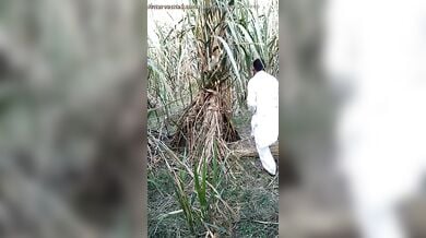 अंकल ने जवान लड़की को खेत में चोदा