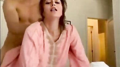 तुर्किश कबाब वाले से चुदती पाकिस्तानी चीटिंग औरत