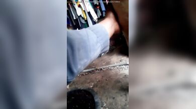 लॉन्ड्री वाली आंटी को नंगा देखकर लौंडे का लंड हुआ खड़ा