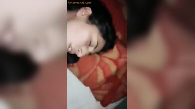 राजस्थानी भाभी की झांटदार बुर में पे दिया लंड