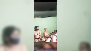 बूढ़े अंकल और २ हॉट आंटी का नंगा लाइव स्ट्रीम