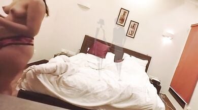 स्मृति जैन का एक और वायरल वीडियो होटल में गार्ड को चोदने का