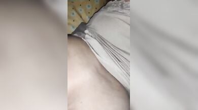 बड़ी गांड वाली नेपाली कोलेज गर्ल को दिल्ली के लौंडो ने चोदा