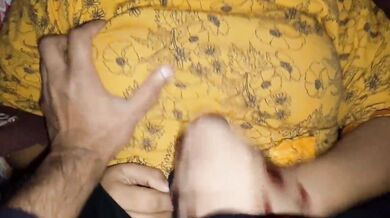 पाकिस्तानी खाला भांजे का गरम रोलप्ले वाला सेक्स वीडियो