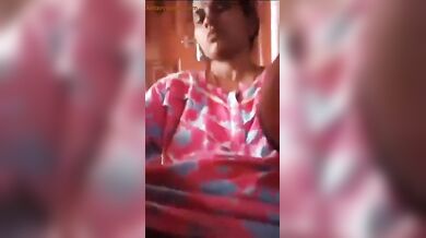 मल्लू चाची नाइटी उठा के बोली खेल ले मेरी चूत से!