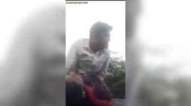 मारवाड़ी भाभी खेतो में चुद गई लवर भैया से!