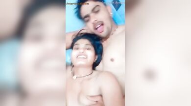 राजस्थान की गंवार भाभी को मुंबई की होटल में चोदता शहरी लौंडा!