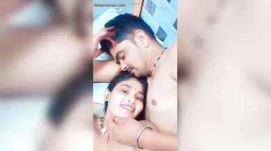 राजस्थान की गंवार भाभी को मुंबई की होटल में चोदता शहरी लौंडा!