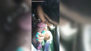 कॉलेज की लड़की ने कार में सर का लोड़ा चूसा