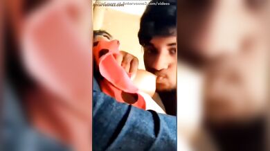 जवान कॉलेज गर्ल का हिडन बूब्स सकिंग और ब्लोजॉब एमएमएस