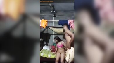 देसी कपल की घर में चुदाई का हॉट ब्लू फिल्म