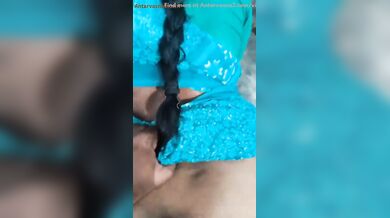 बूढ़ी आंटी ने साड़ी उठा के जवान लंड लिया