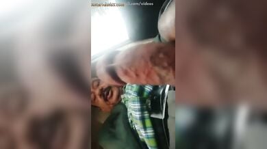 यूपीवाले अंकल ने लड़की को लंड दिखाया