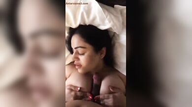 मुंबई सेक्स एमएमएस – आंटी और नौकर की बूब्स फकिंग