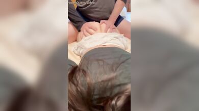 बॉलीवुड मॉडल की एस फकिंग और कुल्हों की चुदाई