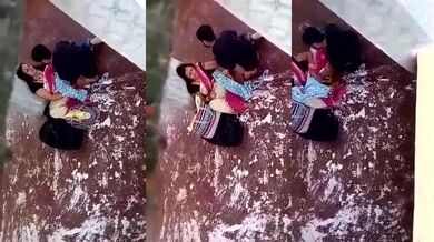 मौसी की चूत में उंगली की भांजे ने रास्ते में – एमएमएस