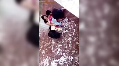 मौसी की चूत में उंगली की भांजे ने रास्ते में – एमएमएस