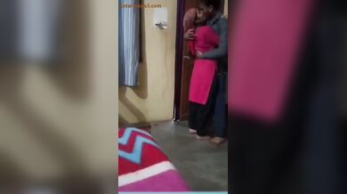 चाची को पकड़ के चोदता जवान भतीजा