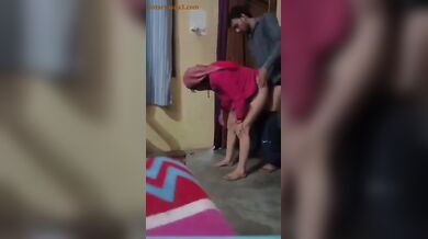 चाची को पकड़ के चोदता जवान भतीजा