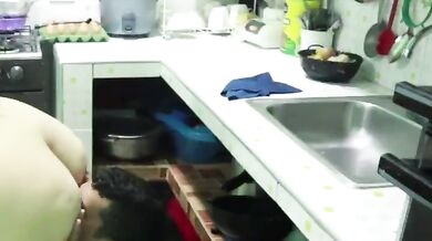 मोटी गांड वाली बुआ को भतीजे ने किचन में पेला