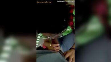 कॉलेज गर्ल ने सीढियों पर लंड चूसा