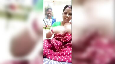 भौजी ने साडी हटा के चूत दिखाई वीडियो कॉल में