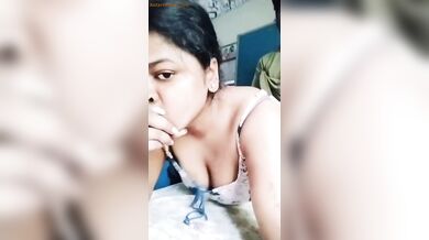 टेम्पोवाले से चुद गई दिल्ली की माल भाभी पम्मी