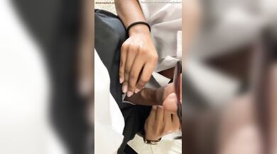 सर ने चश्मिश कोलेज गर्ल के मुहं में लंड दिया