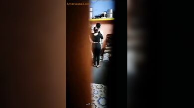 भाभी की चड्डी उतारते देवर जी का सीक्रेट सेक्स एमएमएस