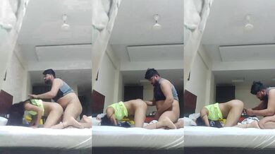 लड़की रेडी हैं और इसका लंड ढीला पडा हैं!