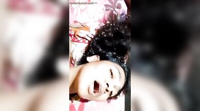 चाचा की बेटी की बुर में गरम लंड डाल के पेल दिया